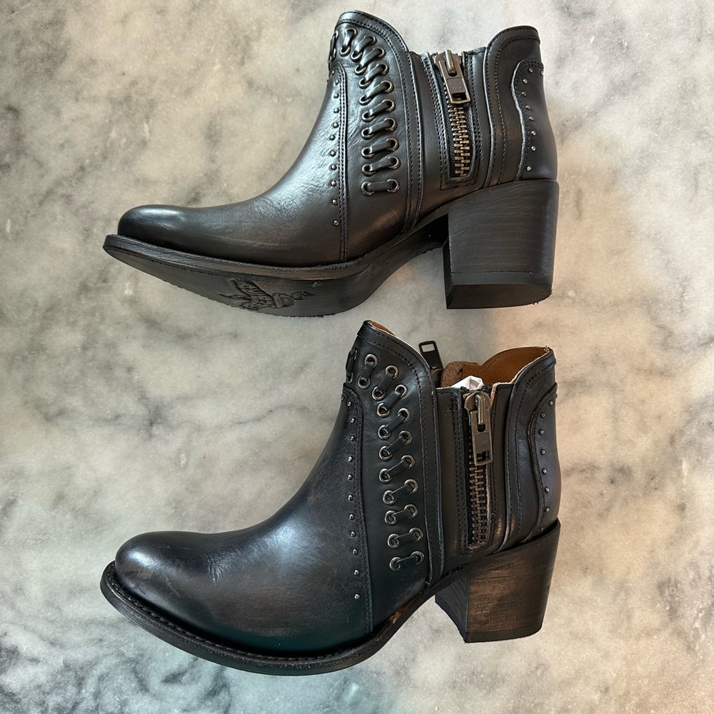 - Freebirds by Steven - Women’s Size 9 - Ryder Booties - New